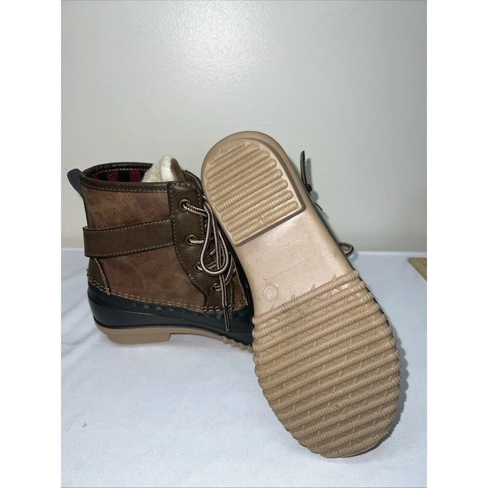 Madden Girl Leather Duck Boots Waterproof Rubber‎ Sole Women/Girls Size 5M